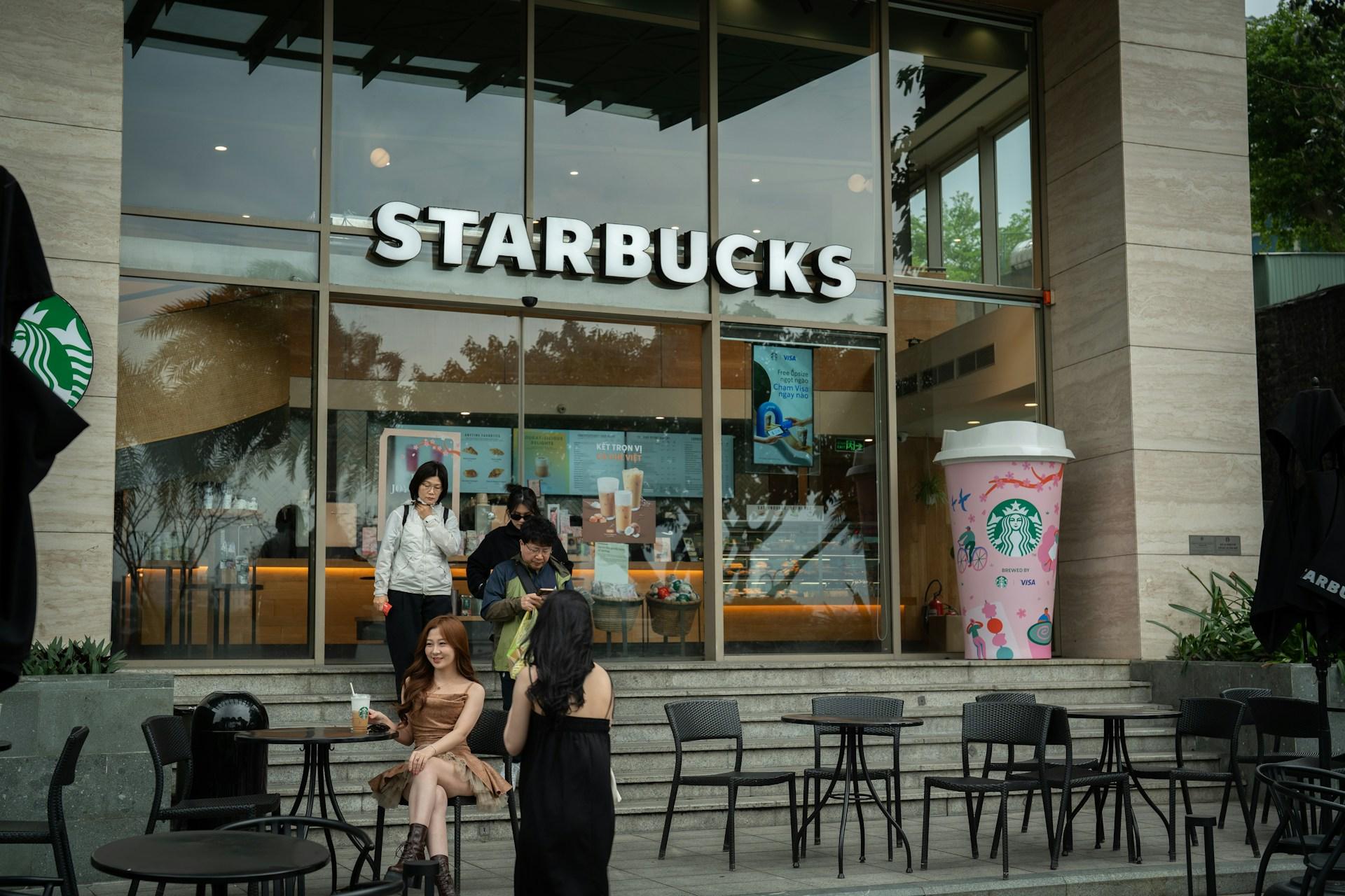 Best Times of the Day to Visit Starbucks